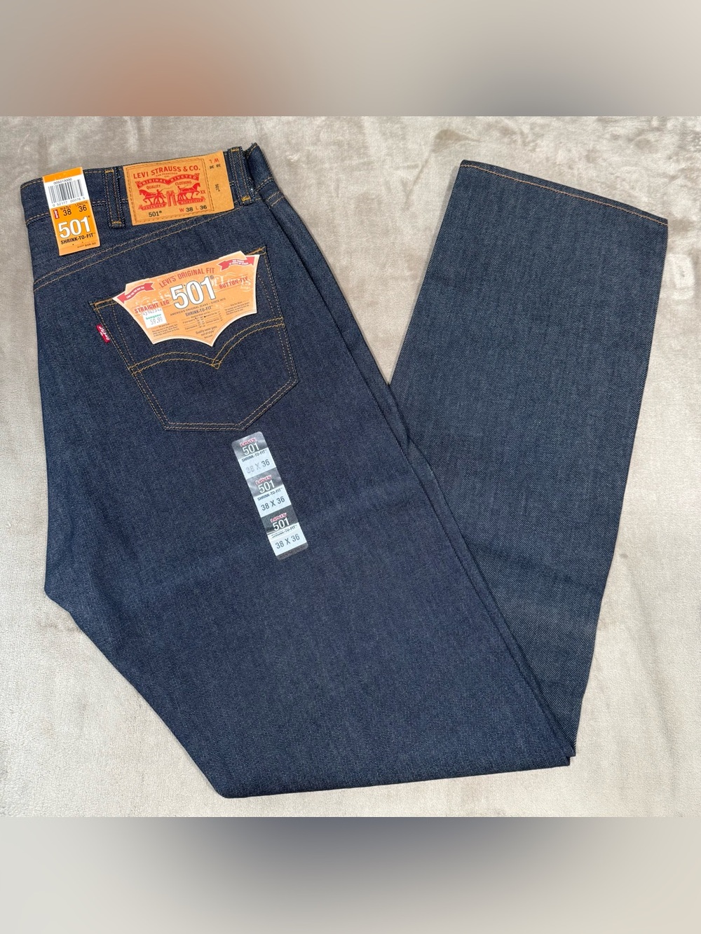 Levi's 501 Men's Shrink-To-Fit Denim Jeans